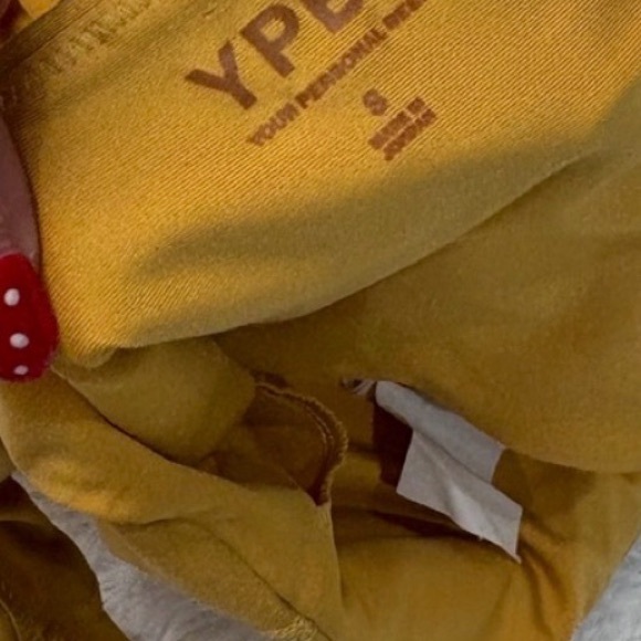 Abercrombie & Fitch YPB Sculptlux Square Neck Tank Crop Top in yellow - Picture 4 of 4